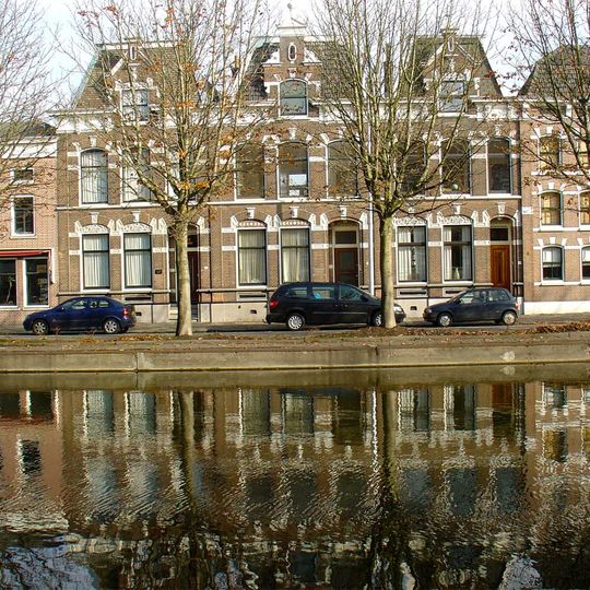 Blekerssingel 55, 56 en 57