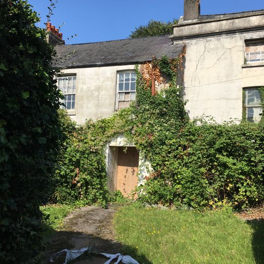 No.4 Merthyr Mawr Road