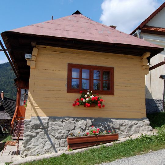 Roľnícka usadlosť, dom ľudový