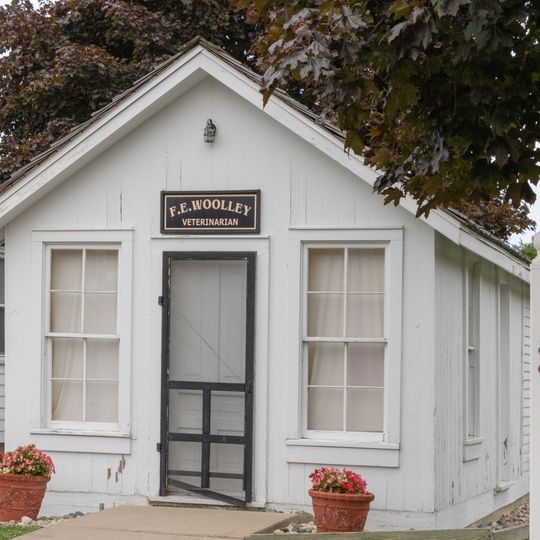 Woolley Veterinarian Building