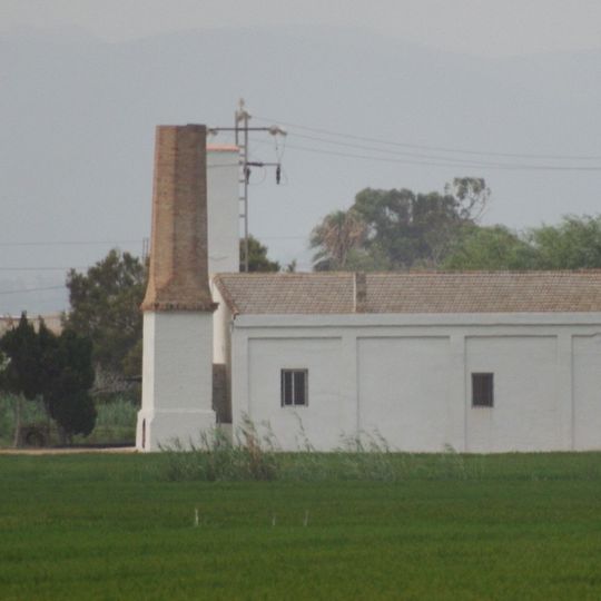 Chimenea y Motor del Recatí