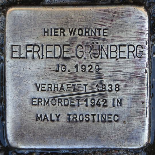 Stolperstein dedicated to Elfriede Grünberg