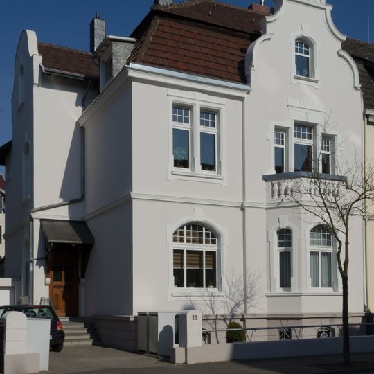 Konstantinstraße 13