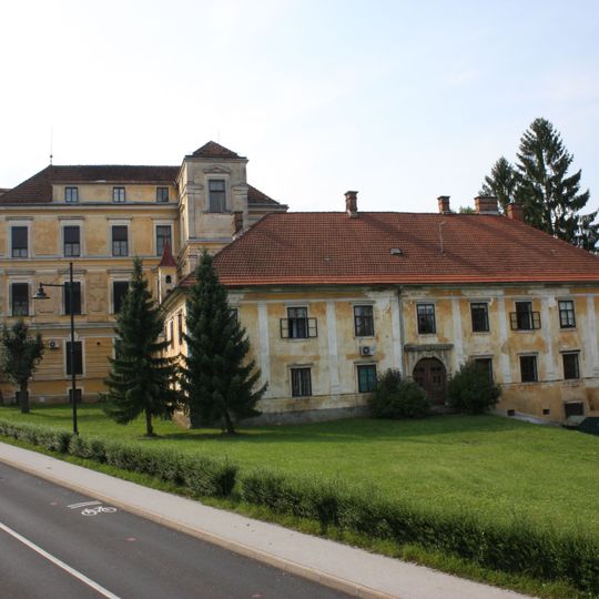 Castle Novi dvor