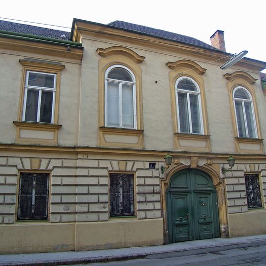 Palais Sylva-Tarucca