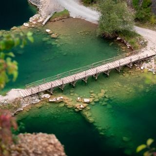 Footbridge over the Velká Amerika lake