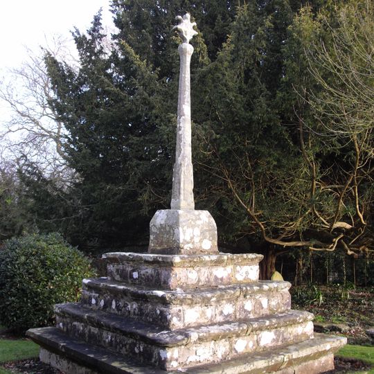 Cross in Churchyard of Church of St Giles