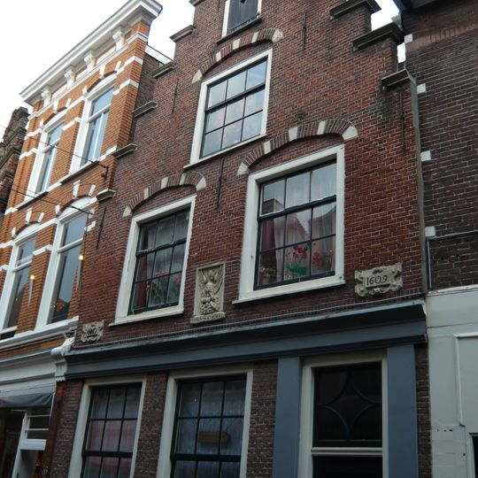 Kleine Houtstraat 37