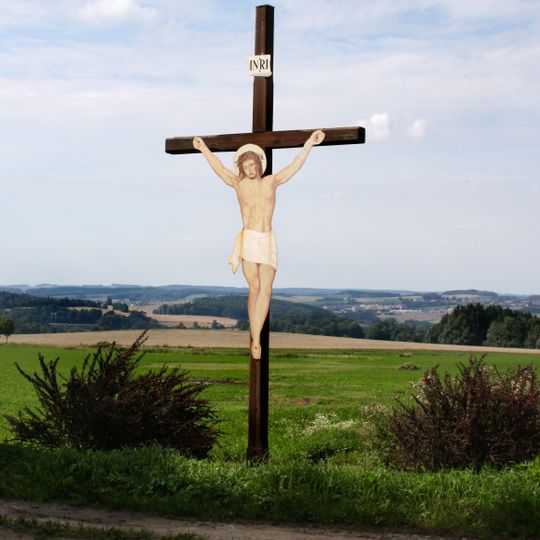 Dřevěný kříž mezi Utěchovičkami a Chvojnovem