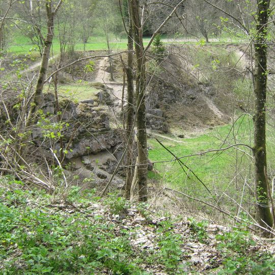 Tuffsteinvorkommen mit Feuchtbiotop