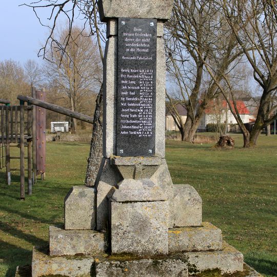 Pomník padlým v Pavlíkově