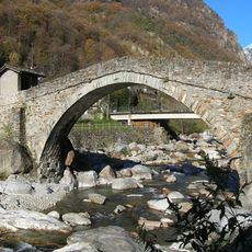 Ponte in pietra