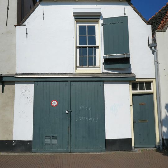 Pakhuis met puntgevel