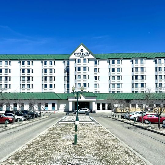 Riviera Plaza and Conference Centre Calgary Airport