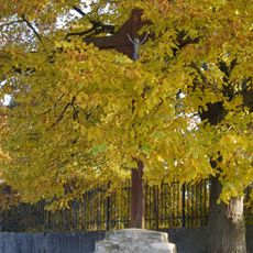 Kříž u hřbitova ve Vranově