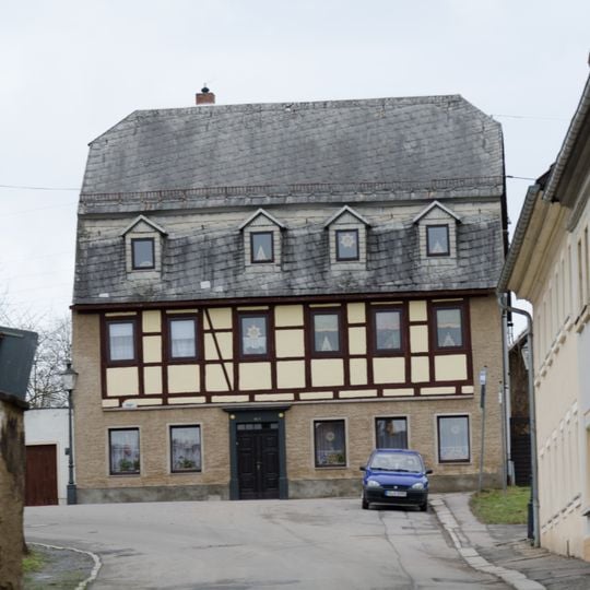 Wohnhaus in offener Bebauung Anger 23