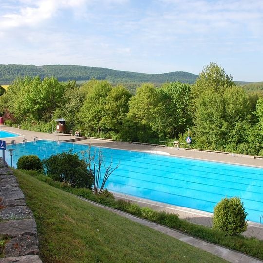 Terrassenschwimmbad am Ballinghain