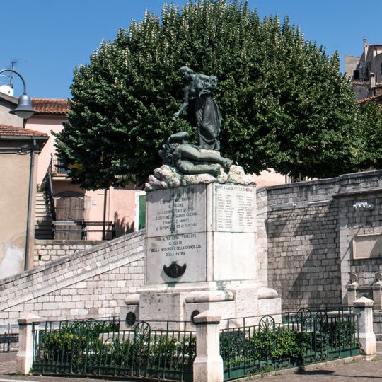 Monumento ai caduti a Tito