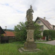 Socha svatého Jáchyma u kostela v Radimi