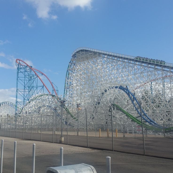 Twisted Colossus