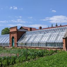 Hospodářské objekty zámku Dubová