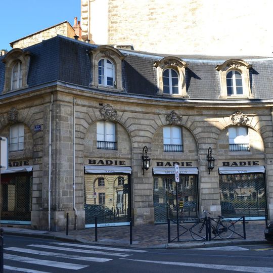 Immeuble, 62 allées de Tourny, 77 rue Condillac