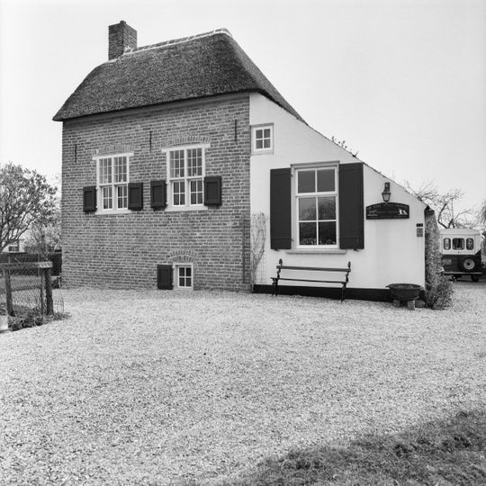 Lekbandijk 19, Ravenswaaij