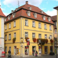 Wohn- und Geschäftshaus