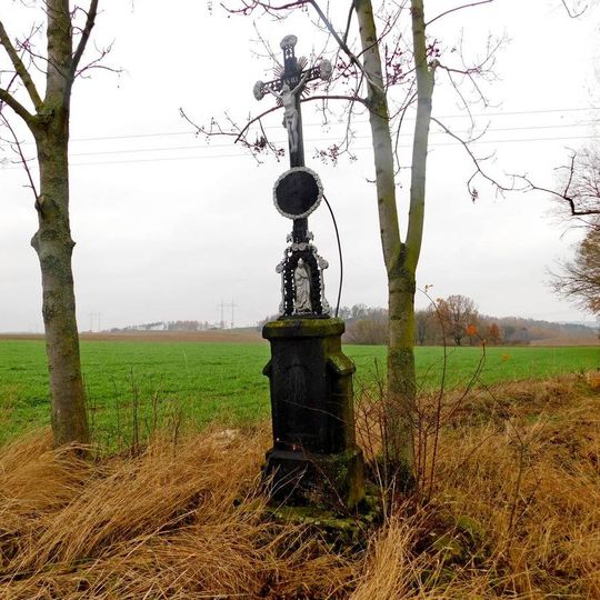 Kříž na západním okraji Alberovic