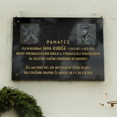 Pamětní deska Jana Kubiše v Sádku u Opavy