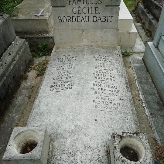 Tomb of Cécile, Bordeau and Dabit