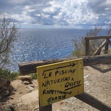 Le Piscine naturist beach