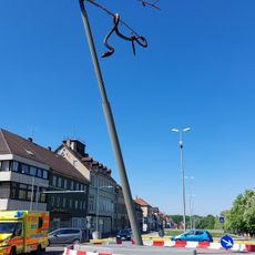 Schlange über Kreuzung