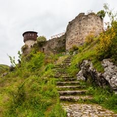 Petrelë Fortress
