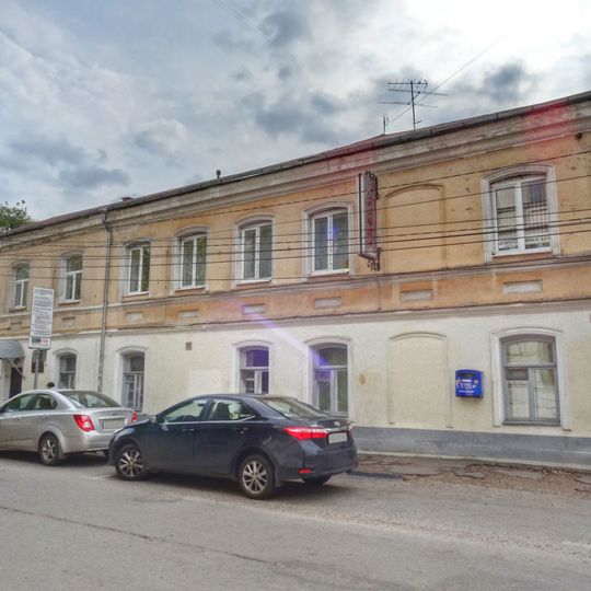 Жилой флигель