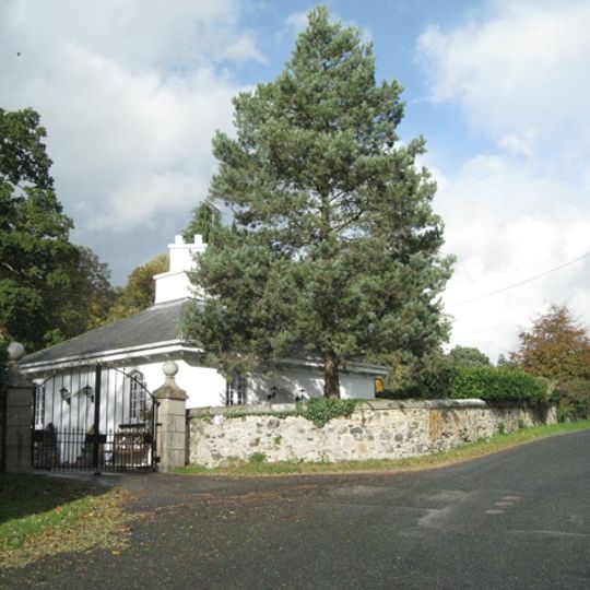 Chudleigh Lodge And Stone Walls And Gate Piers To The East