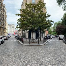 Place Louise-Blanquart