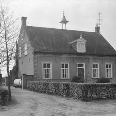 Pastoriestraat 23, Vlierden