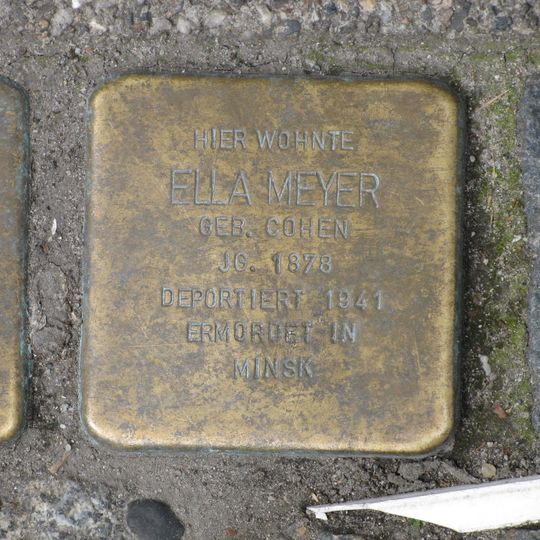 Stolperstein en memoria de Ella Meyer