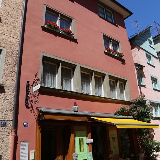 Wohn- und Geschäftshaus