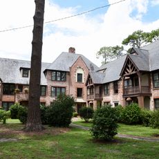 Gordon Avenue Apartments