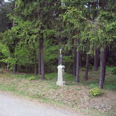 Kříž mezi Hněvnicemi a Lhotou u Stříbra