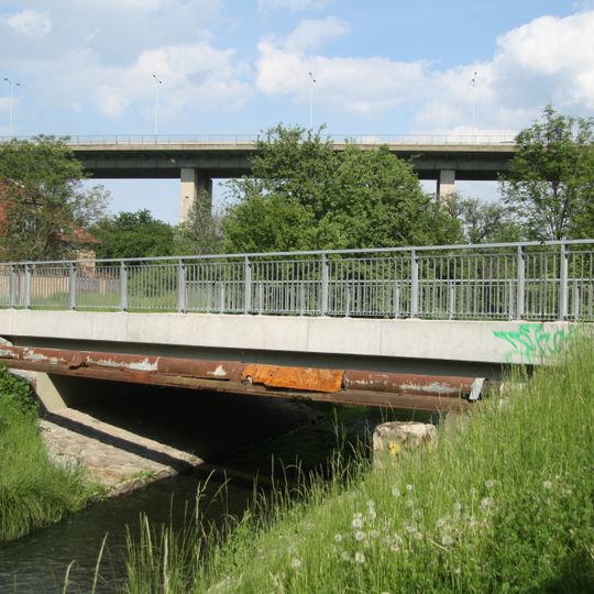 Bridge of Čelákovická street over the Rokytka