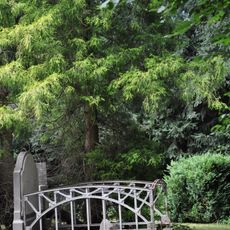 Grafmonument van Luit Blom