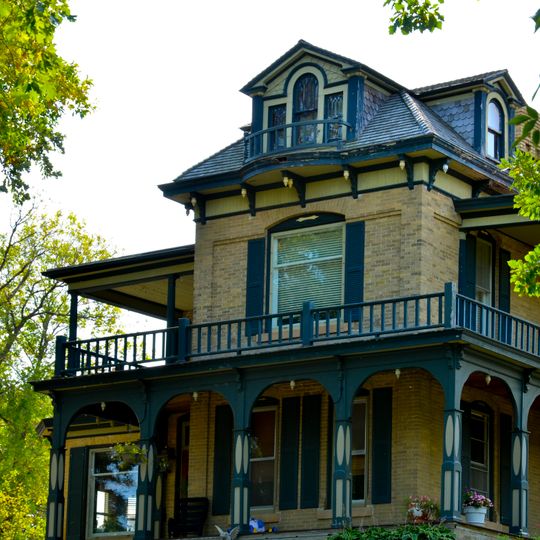 O.A.E. Blyberg House