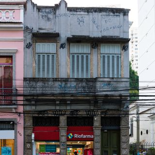 Imóvel à Rua das Laranjeiras, nº 392