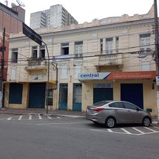 House at Avenida República, nº 99