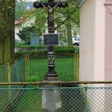 Kříž u kaple