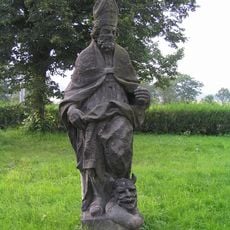 Socha svatého Prokopa u kostela ve Velkém Valtinově