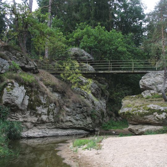 Lávka přes ústí Židovy strouhy